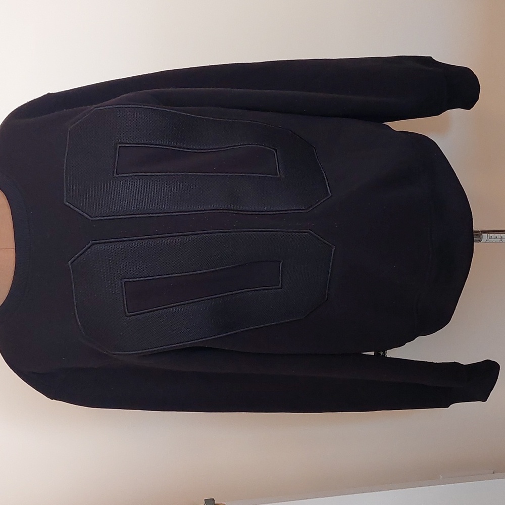 Maxi Milian Black Sweatshirt Number 00
